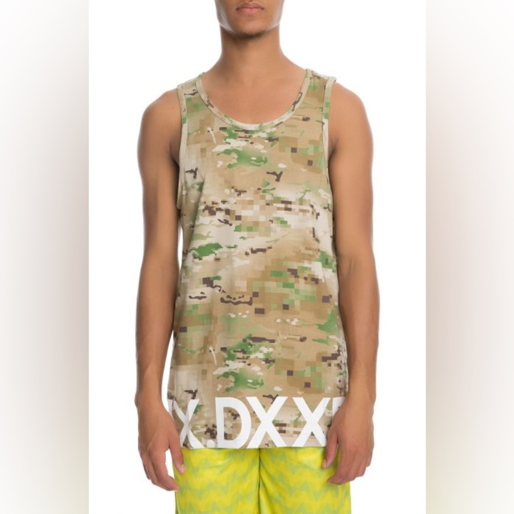 10.Deep Digital Camp Tank Size L